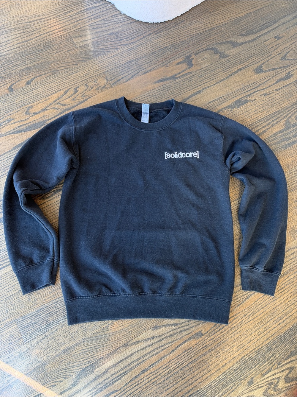 Solidcore Solidays Black Crewneck Sweatshirt size XS rare GUC